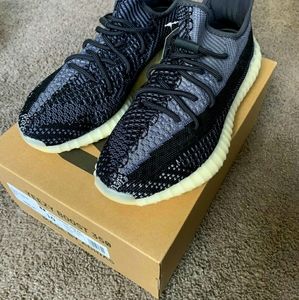 Yeezy Adidas 350 Boost V2 Carbon